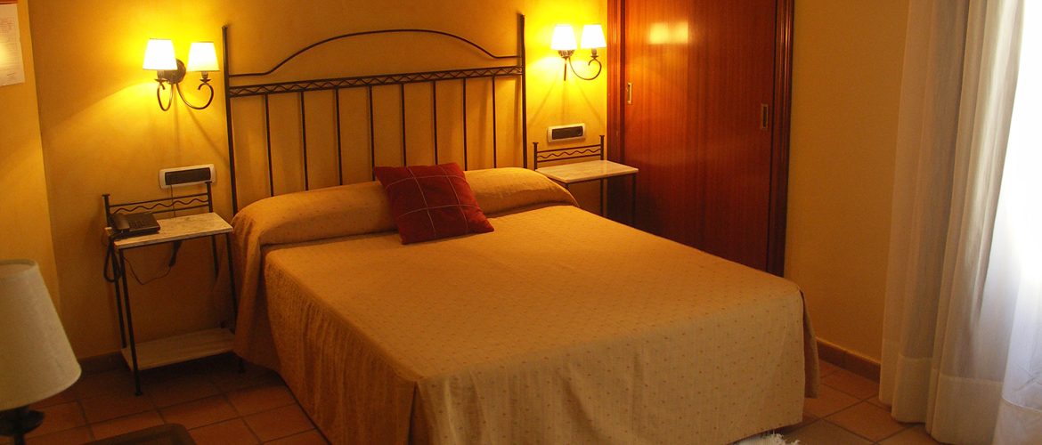 HOTEL GUADALOPE 
 Hotel
 Alcañiz Bajo Aragón