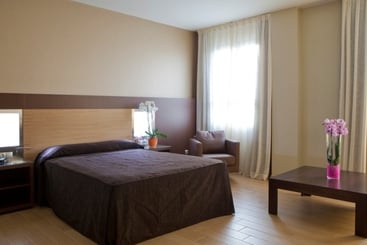 RESTAURANTE MESEGUER 
 Hotel
 Alcañiz Bajo Aragón